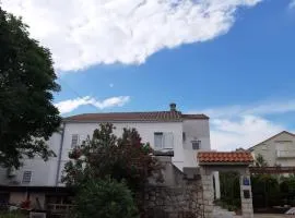Apartments Knežević