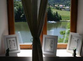 La Combe fleurie, B&B i Villers-le-Lac