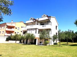 Apartments Ana Medulin, hotel in Medulin