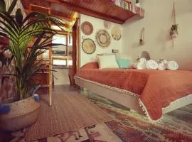 Bright & Relaxing Loft with attic room in the heart of Mykonos city