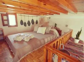 Bright & Relaxing Loft with attic room in the heart of Mykonos city