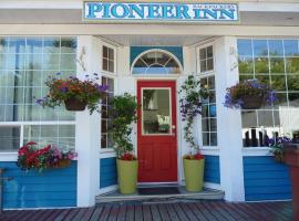 Pioneer Inns, hotel con estacionamiento en Prince Rupert