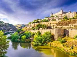 Toledo ciudad de las tres culturas , un lugar para disfrutar todas las familias con sus hijos " DESAYUNO INCLUIDO"
