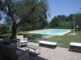 Antica Fonte holiday home, hotel v destinaci Tavullia