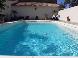 Gite du riage, hotel in Saint-Christol-lès-Alès