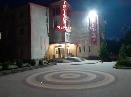 Готель Адріана, Hotel in Dunaivtsi