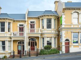 The Stuart Street Terraced House, hotel cerca de Dunedin Railway Station, Dunedin