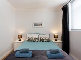 Ocean Breeze Apartment, hotel in Fremantle