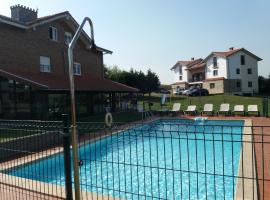 Apartamentos La Pradera de Isla
