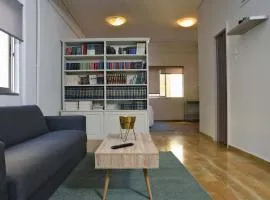 Delmare Aristotelous 7