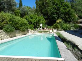 Les Acanthes, B&B in Lauris