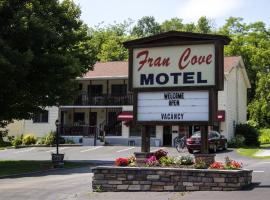 Fran Cove Motel, motell i Lake George