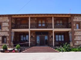 HOSTAL RESTAURANTE SAN ISIDRO, hotel di Quintanar de la Orden