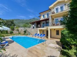 Kilic- 5 Bedroom Holiday Villa in Hisaronu
