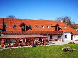 Penzion U Farmáře, hotel v destinaci Chotoviny