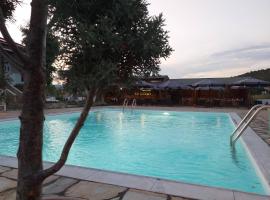Caretta Village, ξενοδοχείο στην Τορώνη