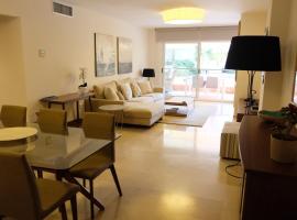 luxury modern apartment with terrace, pool and garage!, hotel near Guadalmina Golf Course, Marbella