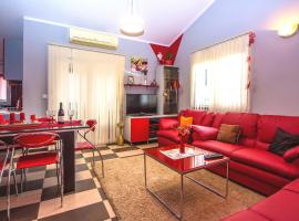 Apartments Saric, hotel in Pula