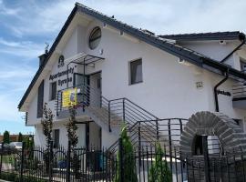 Pensjonat SYRENA, hotel in Krynica Morska