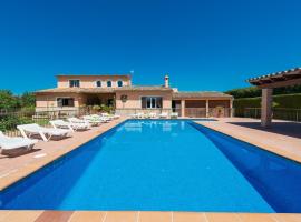 Can Marçal, hotel with jacuzzis in Marratxí 