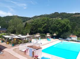 La Bohème, hotel v destinaci Tournon-sur-Rhône