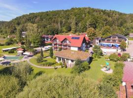 Hotel & Gasthof Zur Linde, hotel en Kipfenberg