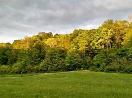 Altenbrauch Farm - Camping in the Hocking Hills, campingplass i Stella