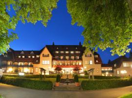 Schwarzwald Parkhotel, parkimisega hotell sihtkohas Königsfeld im Schwarzwald