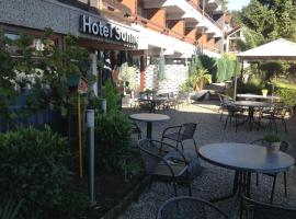 Hotel-Restaurant Sonne, готель з парковкою у місті Talheim