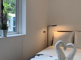 New City Garden view 5min TU Delft central room bentley utopia, hotel v destinaci Delft