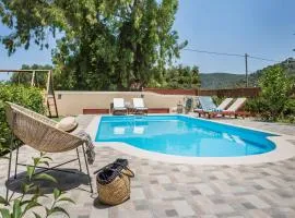 Julia's Villa style Apartment