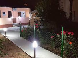 Studio Isakovic Centar, nh&agrave; kh&aacute;ch ở Soko Banja