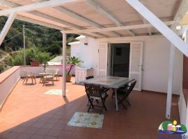 Magi - Appartamento Luna, hotel u gradu 'Ponza'