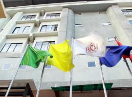 Hotel BKM International, hotel blizu znamenitosti Železnička stanica Thalassery, Tellicherry