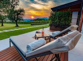 Quercia Belvedere Relais, фермерский дом в Бардолине