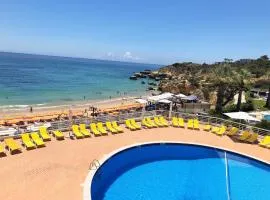 Borda d`Água, Praia da Oura