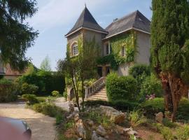 Villa La Fontaine Sarlat La Caneda, hotel in Sarlat-la-Canéda