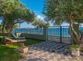 Viesnīca Camp Port pilsētā Pakoštane
