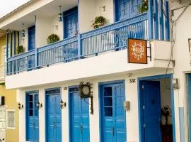 El Reloj Casa Hotel