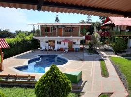 Finca Hotel Villa Soledad, landsted i Quimbaya