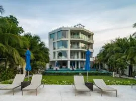 Bright beachfront retreat in Bang Tao