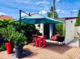 La Cuisine d'été de BeaunAmour, hotel near Beaune Hospital, Beaune