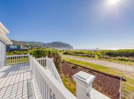 Cape Meares Beach Getaway, hotel in Cape Meares