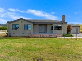 Dolphin Manor, holiday home in Fort Bragg