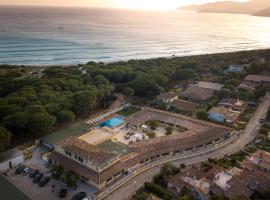 Hotel Fiore Di Maggio: Villasimius'ta bir otel