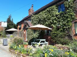 Olive Tree Guest House, hotel di Uttoxeter