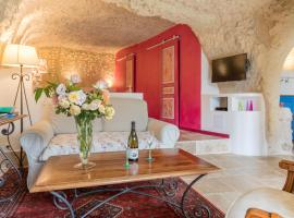 G&icirc;te De La Roch&egrave;re