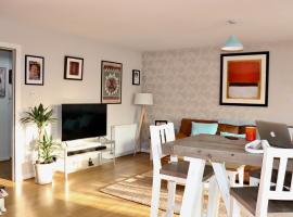 LuxApartment - Port Of Leith - Free Parking, hotel perto de Iate Real Britannia, Edimburgo