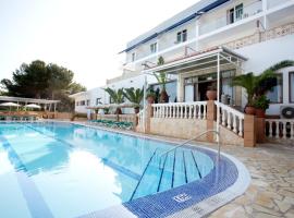 Hotel & Spa Entre Pinos-Adults Only, spa hotel in Es Calo