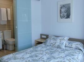 PENSION OVIEDO, homestay in Oviedo